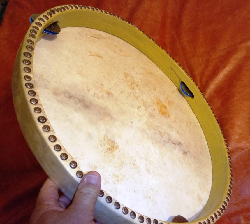 Le ravane instrument traditionne de l'Ile Maurice