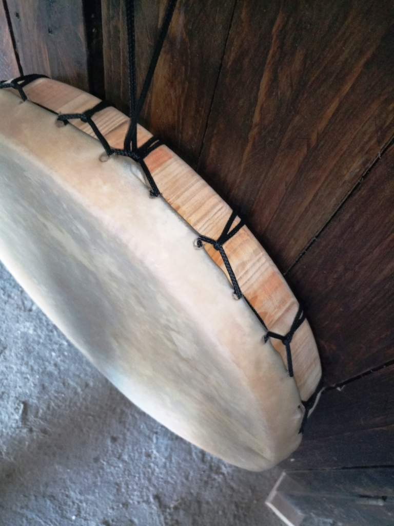 Tambour chaman rond juin 2019 3